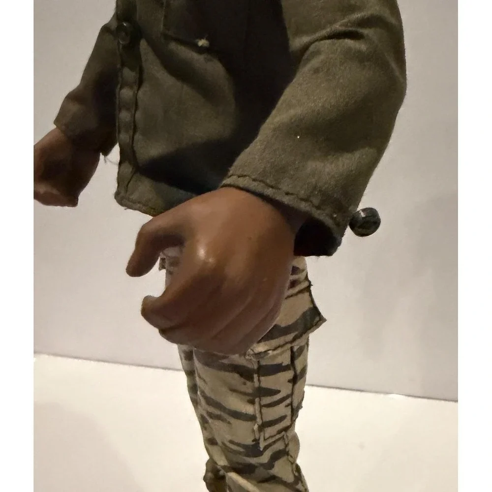 Vtg Hasbro 1994 G.I. Joe Stalker 30th Anniversary Black Soldier Figure Wood Base
